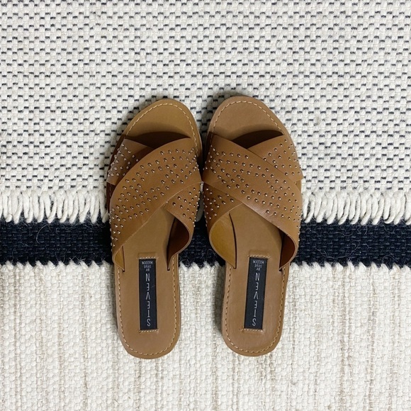 Criss Cross Studded Leather Sandals - Picture 5 of 7